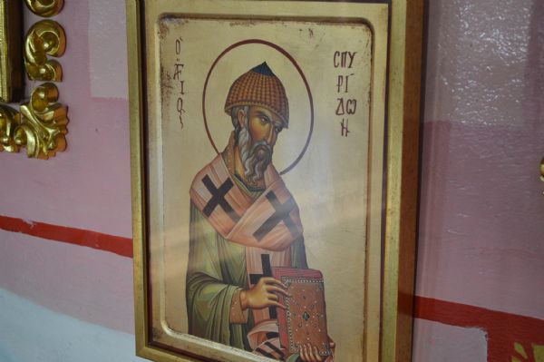 Икона свт. Спиридона Тримифунтского, освященная на мощах святителя