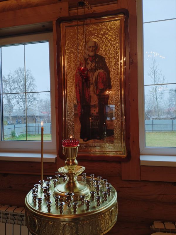 Храмовая икона святителя Николая Чудотворца