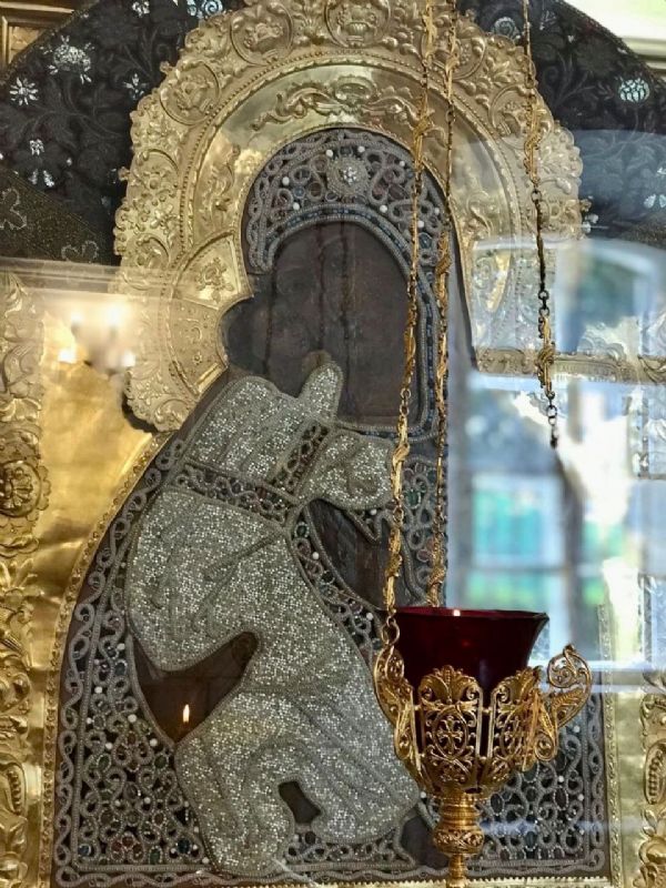 Икона Божией Матери Владимирская в жемчужном окладе