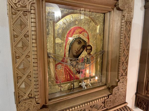 К Казанской иконе Божией Матери